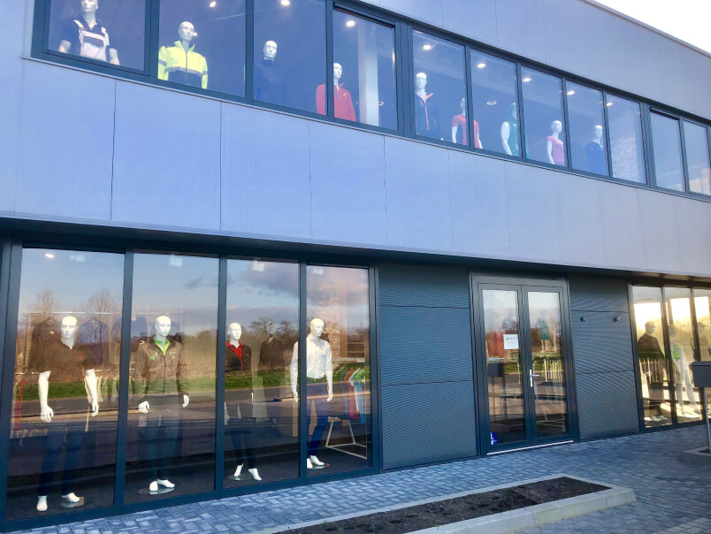 Showroom buiten closeup